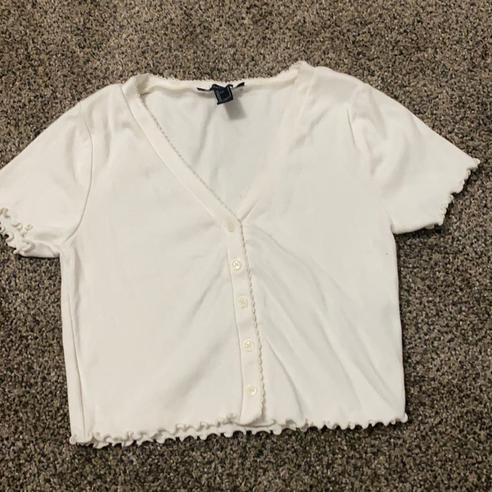 Forever 21 white cropped shirt